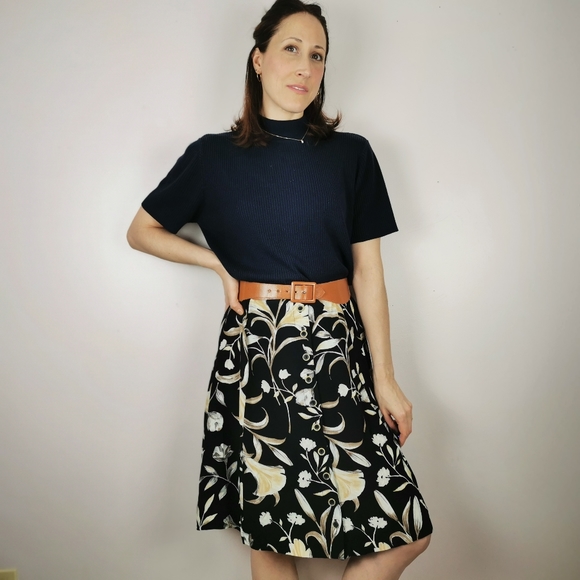Large vintage Navy floral midi button-up skirt - Picture 1 of 8